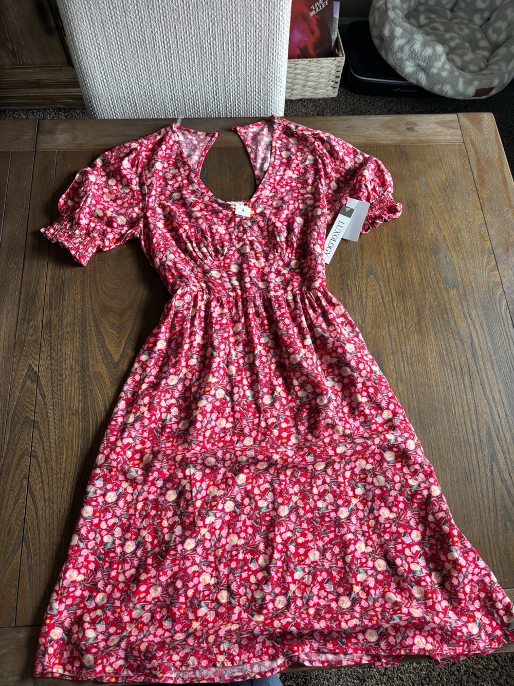 Luxology Coral Red Floral Puff-Sleeve Dress